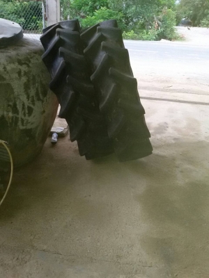 ขายยางไฮลักของคูโบต้า m50 และ m60 ราคา 55000