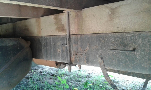 รถฮีโน่  6 ล้อ บรรทุกน้ำยาง  FB2W / 120 แรงม้า. ปี 37     สนใจติดต่อ  081 - 6079515