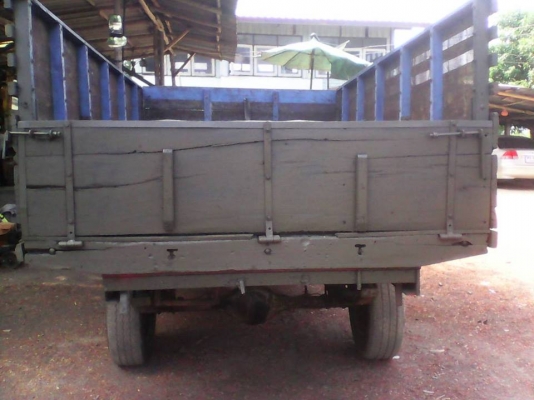 อีแต๋นพร้อมเครื่อง 10 แรง สภาพดีพร้อมใช้