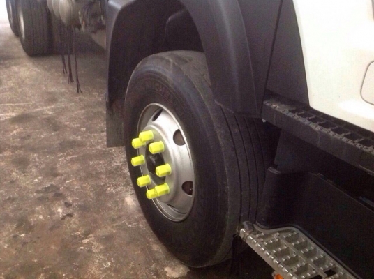 รถอีซูซุ 10 ล้อดั้ม FXZ 360 แรงม้า. ปี 56  ( รถวิ่ง 1xx,xxx กว่า กม. )     สนใจติดต่อ  081 - 6079515