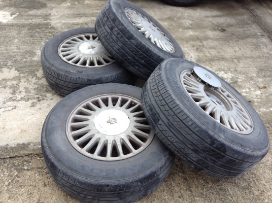 แม็กนอกขอบ 15 นิ้ว 5 รู 114 พร้อมยางทั้งชุด2000 ลดราคาด่วนๆ