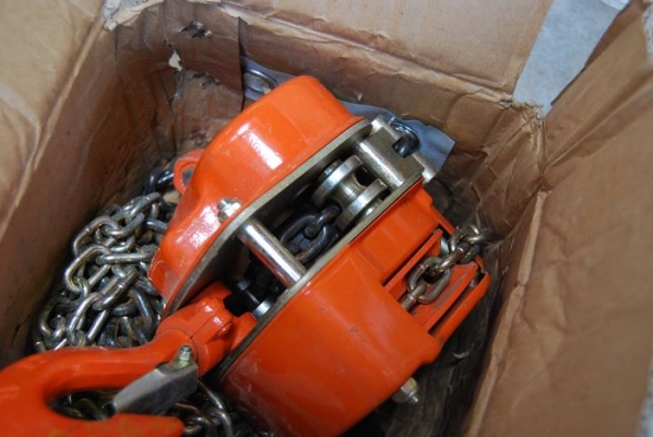 รอกโซ่ TOYO 1 ตัน