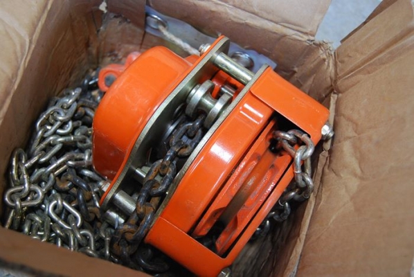 รอกโซ่ TOYO 1 ตัน