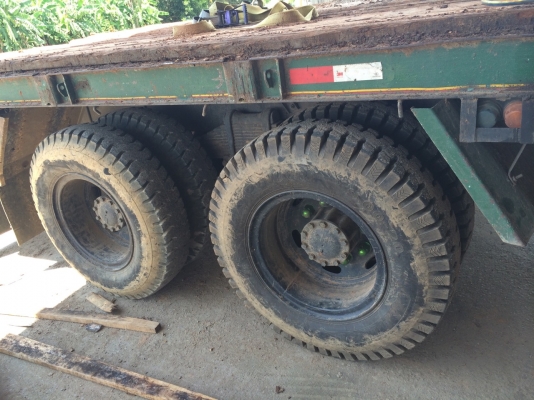 รถอีซุซุ 10 ล้อ พื้นเรียบ FVZ 195 แรงม้า. ปี 37 สนใจติดต่อ 081 - 6079515 รถอีซุซุ 10 ล้อ พื้นเรียบ FVZ 195 แรงม้า. ปี 37 สนใจติดต่อ 081 - 6079515