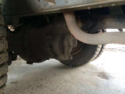 รถอีซุซุ 10 ล้อ พื้นเรียบ FVZ 195 แรงม้า. ปี 37 สนใจติดต่อ 081 - 6079515 รถอีซุซุ 10 ล้อ พื้นเรียบ FVZ 195 แรงม้า. ปี 37 สนใจติดต่อ 081 - 6079515