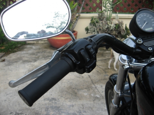 ขาย harley-davidson 883 ปี 06 ทะเบียนแท้ 415,000