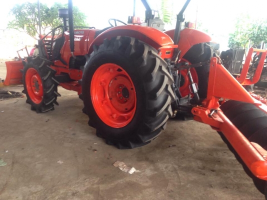 คูโบต้ารุ่นm7040 รถปรับสภาพพร้อมใช้งานมาแล้วครับ  รับประกันตัวเครื่อง 3เดือนหรือ 200ชั่วโมงคับ