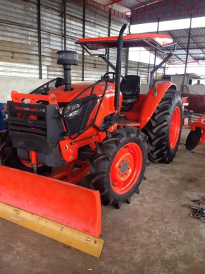 คูโบต้ารุ่นm7040 รถปรับสภาพพร้อมใช้งานมาแล้วครับ  รับประกันตัวเครื่อง 3เดือนหรือ 200ชั่วโมงคับ