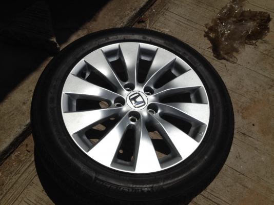 ขายล้อแม็ก Accord G9 2.0 ขอบ17 พร้อมยาง Micheline 225 50 17 ปี 2013