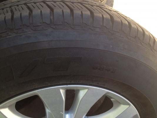ขายล้อแม็ก Mazda BT50 17นิ้ว พร้อมยาง BRIDGESTONE 265 65 17 ปลายปี 13