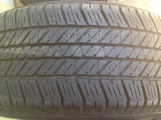 ขายล้อแม็ก Mazda BT50 17นิ้ว พร้อมยาง BRIDGESTONE 265 65 17 ปลายปี 13