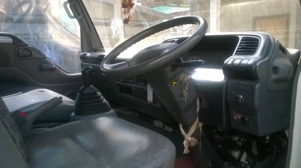 ขาย 6 ล้อ NQR 150 ออกห้างมือเดียวปี 52 ยาว 5.50 เมตร คัสซีสวยตลอดเส้น วิ่งน้อย แอร์เย็นเฉียบ ทะเบียนพร้อมโอนครับ