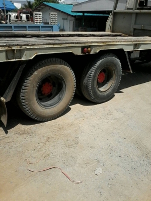 รถบรรทุก 10 ล้อ เทเลอร์บรรทุกแบคโฮ