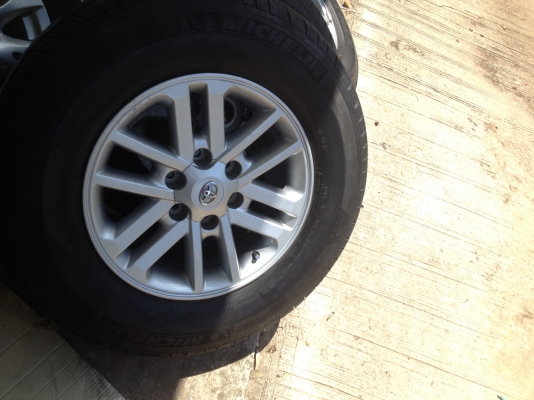 ขายล้อแม็ก VIGO CHAMP ขอบ 17 พร้อมยาง MICHELIN 265 65 17