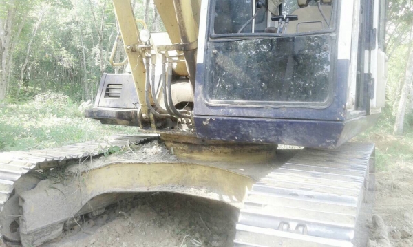 ขายรถแบคโฮ KOMATSU 120-5 แอร์ไฟฟ้า เล่มทะเบียนพร้อม สนใจโทร 081-970-1072