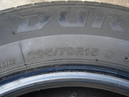 เศษยางบริจสโตน DURAVIC 205 70 15  1 เส้น