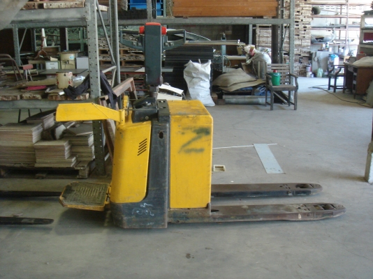 Pallet Truck ไฟฟ้า Jungheinrich 2.0T มือสอง