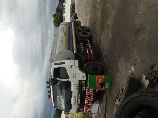 ขายรถบรรทุกนำ้มันเพลาเดียวFN617 ยูโร2โหลดล่างแท้