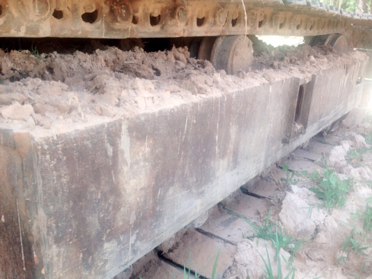 KOBELCO K905 รถเครื่องเดิมปั๊มเดิมแห้งดีแรงดีทำงานไม่โหลด ภายในเก๋งอุปกรณ์ครบพร้อม ภายนอกบอดี้เดิมๆบูมอาร์มสวยไม่มีปะไม่มีดาม ซีลกระบอกไม่แตกเยิ้มแห้งดีมากๆครับ ช่วงล่างใหญ่ เฟลมสวยไม่มีผุ โซ่บูทใบแทรกสภาพดีประมาณ 60\% พร้อมใช้งาน เอกสารสัญญาซื้อขา