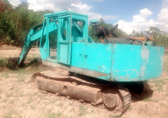 KOBELCO K905 รถเครื่องเดิมปั๊มเดิมแห้งดีแรงดีทำงานไม่โหลด ภายในเก๋งอุปกรณ์ครบพร้อม ภายนอกบอดี้เดิมๆบูมอาร์มสวยไม่มีปะไม่มีดาม ซีลกระบอกไม่แตกเยิ้มแห้งดีมากๆครับ ช่วงล่างใหญ่ เฟลมสวยไม่มีผุ โซ่บูทใบแทรกสภาพดีประมาณ 60\% พร้อมใช้งาน เอกสารสัญญาซื้อขา