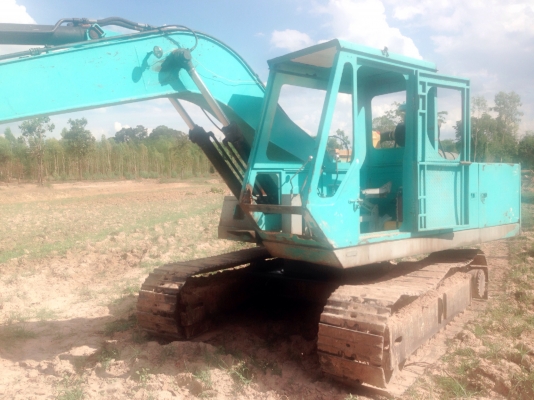 KOBELCO K905 รถเครื่องเดิมปั๊มเดิมแห้งดีแรงดีทำงานไม่โหลด ภายในเก๋งอุปกรณ์ครบพร้อม ภายนอกบอดี้เดิมๆบูมอาร์มสวยไม่มีปะไม่มีดาม ซีลกระบอกไม่แตกเยิ้มแห้งดีมากๆครับ ช่วงล่างใหญ่ เฟลมสวยไม่มีผุ โซ่บูทใบแทรกสภาพดีประมาณ 60\% พร้อมใช้งาน เอกสารสัญญาซื้อขา