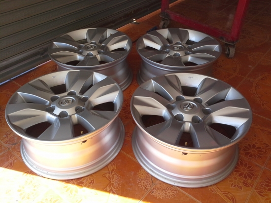 แม็ก  REVO   ป้ายแดง