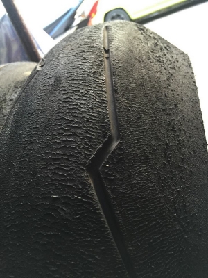 Pirelli super corsa สายฟ้า ดอกเต็ม ๆ 120/70/17- 180/55/17 ปี 14