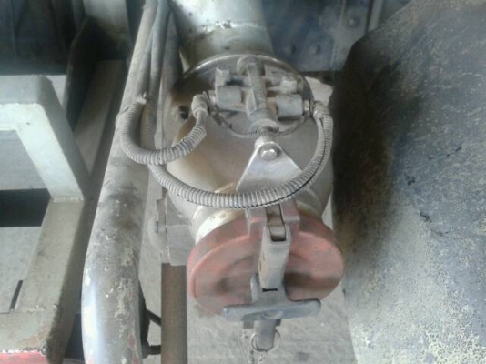 ขายถังน้ำมัน15000ลิตรมี4ช่องเป็นถังโหลดล่างและ5ช่องโหลดบน พร้อมติดตั้งได้เลยครับ