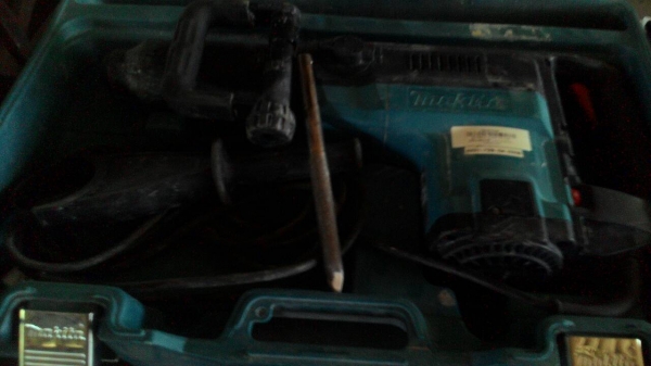 แย๊กสกัดปูนมากีตาพร้อมกล่อง