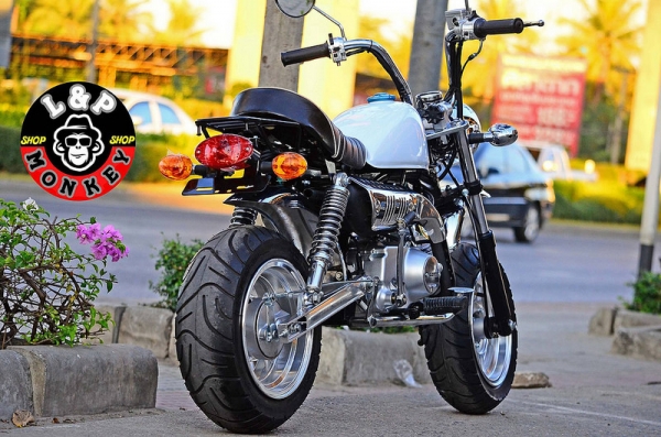 มังกี้ กอลิล่า แต่งๆๆ ลดราคาทุกรุ่นและมีของแถมอีกมากมาย  ด่วนๆๆ ลดๆๆ