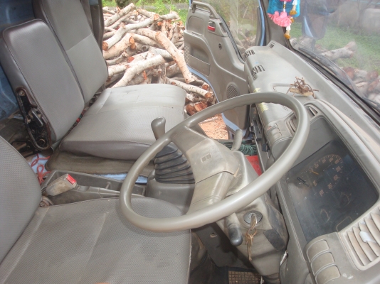 NPR66L 120แรง ปี47 ยาง8.25/16 เฟืองเอฟ ภายในสวย คัทซีแจ่ม กระบะยาว4.30เมตร เจ้าของใช้งานเอง มือเดียว สภาพเพรียบพร้อมสุดๆ 085 639 0132 K.หนึ่งรับสาย