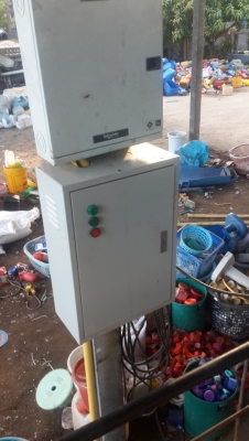 เครื่องโม่พลาสติก มอเตอร์ 30 แรง ปากโม่กว้าง 1.20 เมตร ใบมีดชุบแข็งยาว 30 นิ้ว 6 ใบ