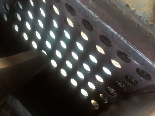 เครื่องโม่พลาสติก มอเตอร์ 30 แรง ปากโม่กว้าง 1.20 เมตร ใบมีดชุบแข็งยาว 30 นิ้ว 6 ใบ