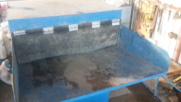 เครื่องโม่พลาสติก มอเตอร์ 30 แรง ปากโม่กว้าง 1.20 เมตร ใบมีดชุบแข็งยาว 30 นิ้ว 6 ใบ