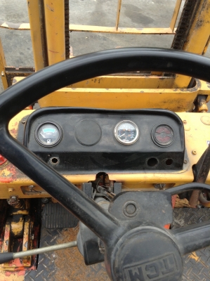 +++ ขายโฟล์คลิฟท์  KOMATSU FG14-12  ขนาด 1.4  ตัน  เครื่องยนต์เบนซิน  ติดแก๊ส  เสา  4  เมตร  เกียร์ออโตเมติค  ยางลม