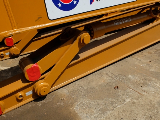 ขาย ชุดบูมยาว CAT 320 v.1/2 B C D ของใหม่ นำเข้า 500,000 TEL : 087-0339334