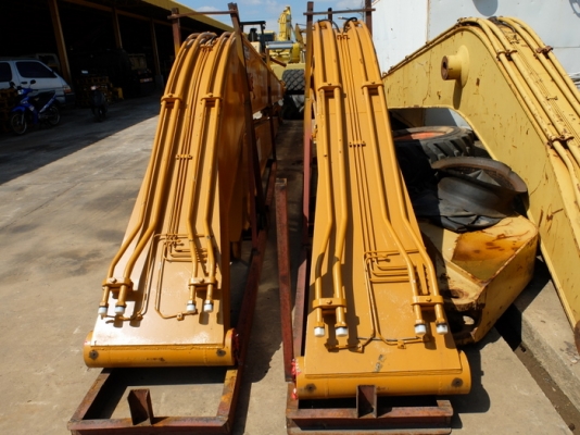 ขาย ชุดบูมยาว CAT 320 v.1/2 B C D ของใหม่ นำเข้า 500,000 TEL : 087-0339334