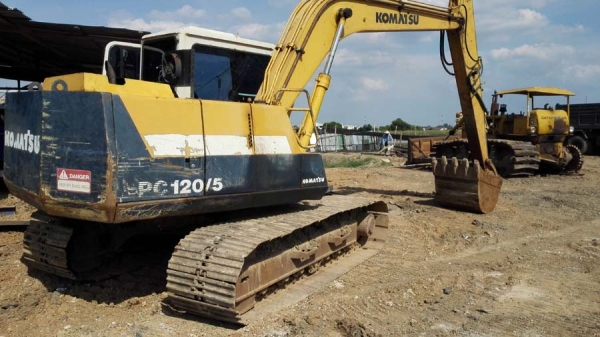 Komatsu PC120-5 เก่านอกงานเดียวพร้อมใช้