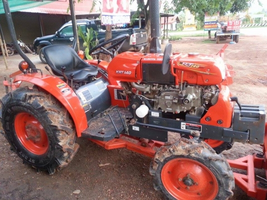 KRT140 plus+ รถสวยสภาพเดิมๆทั้งคัน ดันหน้า ผาน3 ล้อเหล็ก คราด 105,000บ.