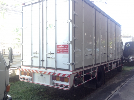 ขาย ISUZU FTR 240HP ปี2552 ตู้บรรทุก 10 บาน 7.5 ม.