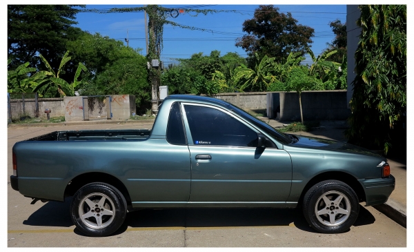 Nissan NV 1.6lx (เจ้าของขายเอง) Nissan NV 1.6lx (เจ้าของขายเอง)