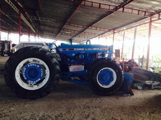 ขายรถไถ FORD 6610 4WD อุปกรณ์ดันหน้าสภาพสวยพร้อมใช้