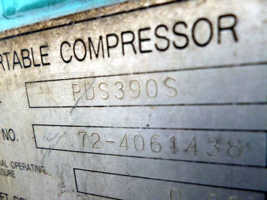 เครื่องปั๊มลม Airman PDS390S 7 บาร์/ 390cfm สนใจโทร. 080-6565422 (หนิง)