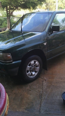 ปิคอัฟอิซูซุ สภาพดี สีสวยจัด ***พิกัด มุกดาหาร*** โทร 081 074 5778 ลุงโหนกรับสายเด้อจ้า