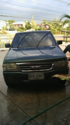 ปิคอัฟอิซูซุ สภาพดี สีสวยจัด ***พิกัด มุกดาหาร*** โทร 081 074 5778 ลุงโหนกรับสายเด้อจ้า