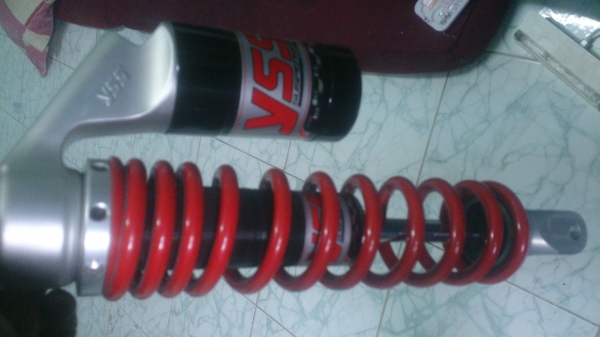 ขายโช็คหลัง YSS 1,300 มือสอง สภาพดี