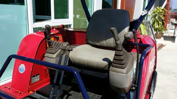 รถขุด HITACHI รถญี่ปุ่นนำเข้า สภาพสวยๆพร้อมใช้งาน รถขุด HITACHI รถญี่ปุ่นนำเข้า สภาพสวยๆพร้อมใช้งาน