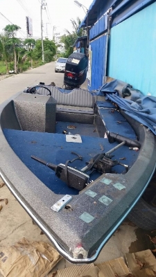 เครื่อง Mercury 115HP มือสองญี่ปุ่น แถมเรือแบสนำเข้าญี่ปุ่นไปด้วย