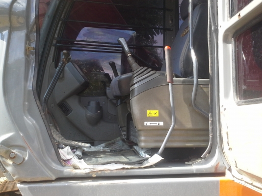 ขายแมคโคร Hitachi ZX200