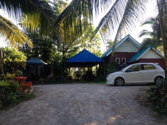 ขายบ้าน 2 หลัง  พร้อมที่ดิน 3 ไร่ 3 งาน 13 ตรว.  (เจ้าของขายเองค่ะ) ..